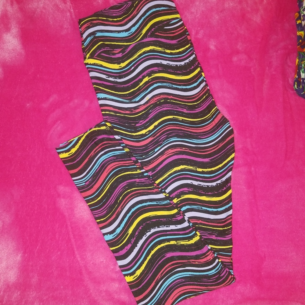 Lularoe TC Tall and Curvy Leggings